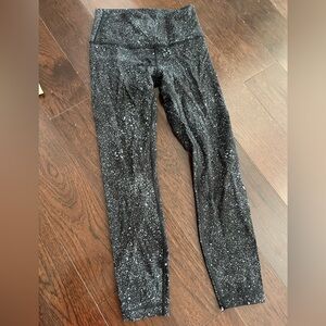 Lululemon leggings size 6